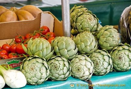 Vegetable stall at Marché Baudoyer